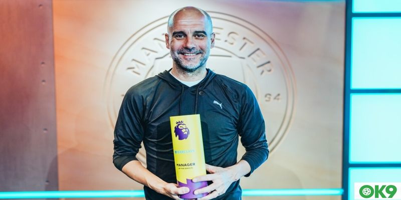 Pep Guardiola nhận giải thưởng HLV xuất sắc nhất mùa giải lần thứ 5 sau 7 mùa tại EPL